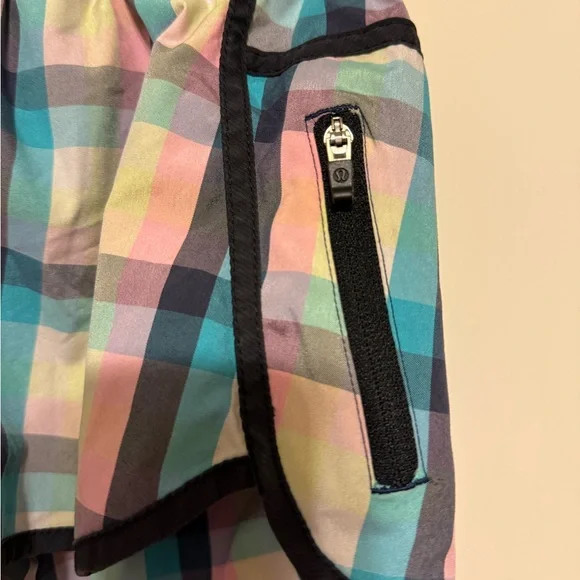 Lululemon Tracker Short II *2-way Stretch
Wee Wheezy Check Bleached Coral Cadet - Picture 10 of 10